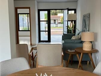https://www.gallito.com.uy/casa-3-dormitorios-en-shangrila-a-estrenar-inmuebles-27453091