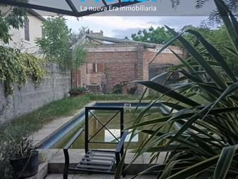 https://web5.gallito.com.uy/venta-casa-4-dormitorios-2-baños-el-pinar-inmuebles-27313595