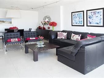 https://web5.gallito.com.uy/hermoso-penthouse-con-vista-al-mar-inmuebles-19088553