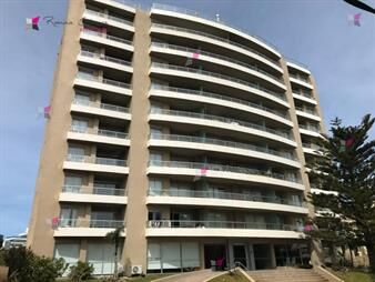 https://web5.gallito.com.uy/departamento-en-venta-proximo-a-playa-brava-inmuebles-27092041