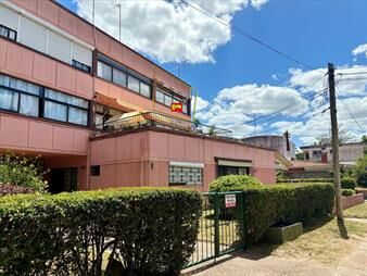 https://www.gallito.com.uy/venta-apartamento-1-dormitorio-a-2-de-playa-inmuebles-24965614