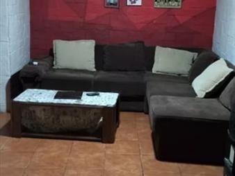 https://web5.gallito.com.uy/apartamento-en-venta-2-dormitorios-1-baño-y-inmuebles-24245453