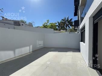 https://web5.gallito.com.uy/apartamento-de-un-dormitorio-con-patio-en-venta-en-pocitos-inmuebles-25848589