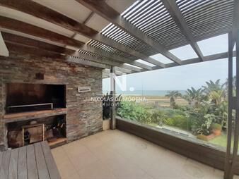 https://www.gallito.com.uy/venta-de-espectacular-apartamento-en-edifico-inmuebles-27469260