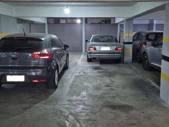 https://web5.gallito.com.uy/venta-garage-pocitos-sarmiento-y-bulevar-españa-2-garajes-inmuebles-27469279