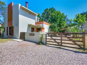 https://web5.gallito.com.uy/casa-en-alquiler-temporario-tio-tom-3-dormitorios-inmuebles-27469512