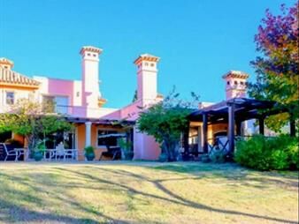 https://www.gallito.com.uy/casa-en-venta-la-tahona-3-dormitorios-4baños-losa-parque-inmuebles-27161542