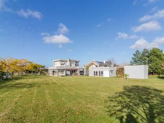 https://web5.gallito.com.uy/espectacular-casa-a-la-venta-3-dor-barrio-carmel-inmuebles-27473025