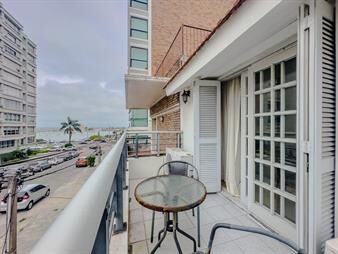 https://www.gallito.com.uy/venta-casa-puerto-del-buceo-4-dormitorios-inmuebles-26168674