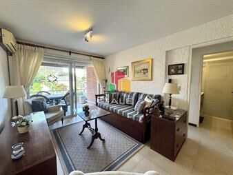 https://web5.gallito.com.uy/hermoso-y-amplio-apartamento-en-punta-del-este-inmuebles-27442318