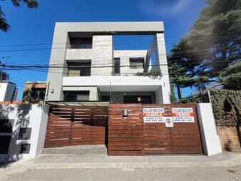 https://web5.gallito.com.uy/hermosa-casa-frente-al-shopping-punta-carretas-inmuebles-25406123