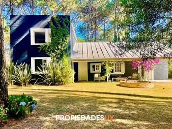 https://web5.gallito.com.uy/casa-en-venta-en-club-del-lago-punta-ballena-4-inmuebles-26669534