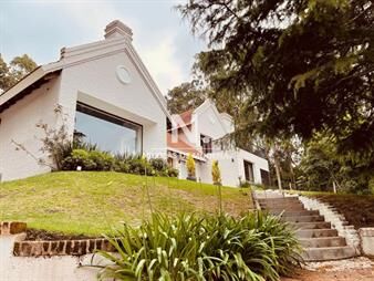https://web5.gallito.com.uy/casa-en-punta-del-este-golf-inmuebles-27474101