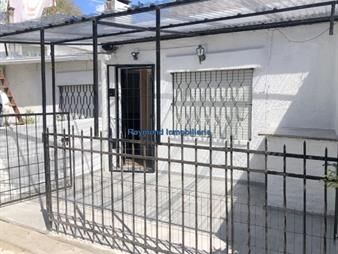https://www.gallito.com.uy/apto-casa-en-venta-1-dormitorio-y-patio-con-renta-inmuebles-27331952