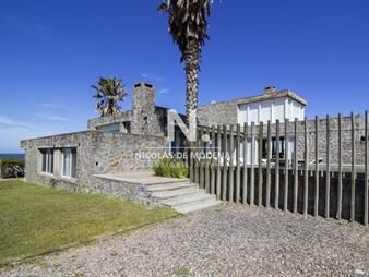 https://web5.gallito.com.uy/casa-en-venta-de-5-dormitorios-en-club-del-mar-inmuebles-27478292