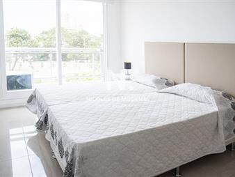 https://www.gallito.com.uy/hermoso-monoambiente-zona-de-playa-brava-inmuebles-27479017