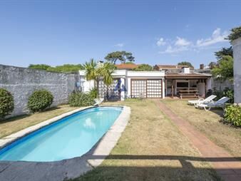 https://web5.gallito.com.uy/casa-en-venta-5-dormitorios-en-punta-del-este-inmuebles-27479335