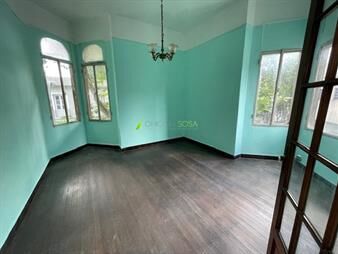 https://web5.gallito.com.uy/casa-y-local-carlos-reyles-esq-porongos-inmuebles-27484453