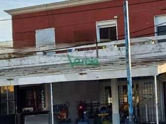 https://www.gallito.com.uy/2-apartamentos-y-2-locales-comerciales-en-inmuebles-27484946