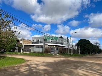 https://www.gallito.com.uy/venta-de-3-casas-en-un-padrã³n-2-alquiladas-inmuebles-27485096