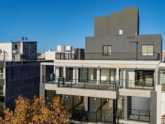 https://www.gallito.com.uy/apartamento-penthouse-de-2-dormitorios-en-venta-en-pocitos-inmuebles-24107156