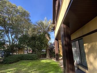 https://web5.gallito.com.uy/espectacular-casa-en-carrasco-inmuebles-27448342