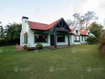 https://web5.gallito.com.uy/venta-casa-4-dormitorios-marly-punta-del-este-inmuebles-25940976