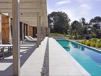 https://www.gallito.com.uy/alquiler-de-casa-5-dormitorios-en-jose-ignacio-inmuebles-27490067