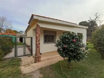 https://www.gallito.com.uy/venta-casa-dos-dormitorios-y-garaje-en-san-luis-inmuebles-27489970