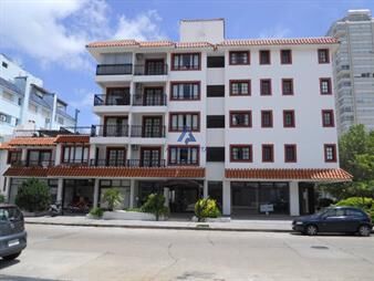 https://web5.gallito.com.uy/1-dormitorio-en-edificio-con-servicios-inmuebles-27494221
