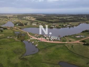 https://www.gallito.com.uy/terreno-en-venta-en-barrio-cerrado-pueblo-mio-inmuebles-25037041
