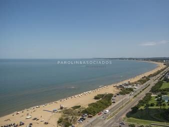 https://web5.gallito.com.uy/hermoso-apartamento-a-estrenar-frente-al-mar-en-inmuebles-24056923
