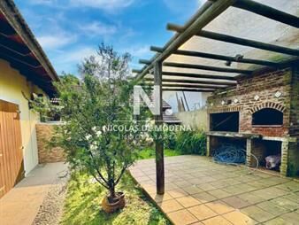 https://web5.gallito.com.uy/vende-casa-en-pinares-punta-del-este-de-3-inmuebles-27262389