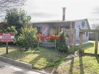https://web5.gallito.com.uy/venta-de-casa-3-dormitorios-maldonado-inmuebles-25804107