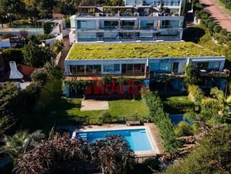 https://www.gallito.com.uy/casa-en-venta-punta-ballena-6-dormitorios-inmuebles-25793344