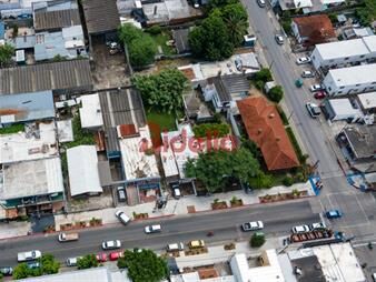 https://www.gallito.com.uy/venta-de-casa-sobre-importante-avda-comercial-inmuebles-26633079