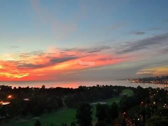 https://www.gallito.com.uy/apartamento-venta-punta-carretas-golf-4-dormitorios-penthou-inmuebles-20488163