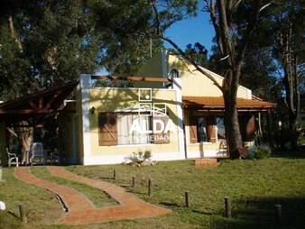 https://web5.gallito.com.uy/casa-en-punta-colorada-jalomi-ref-ca200280-inmuebles-20245095