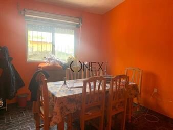 https://web5.gallito.com.uy/venta-de-casa-con-local-y-garaje-en-vista-linda-y-inmuebles-27306994