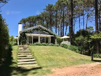 https://www.gallito.com.uy/excelente-casa-de-4-dormitorios-en-montoya-inmuebles-19033941