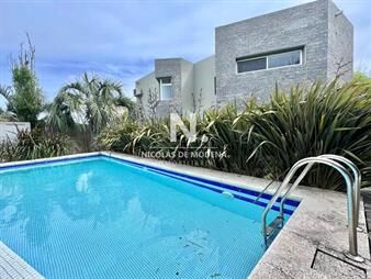 https://www.gallito.com.uy/excelente-casa-en-manantiales-inmuebles-24987894