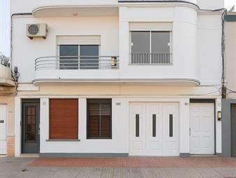 https://www.gallito.com.uy/venta-apto-3-dormitorios-y-garaje-jacinto-vera-inmuebles-27510613