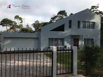 https://www.gallito.com.uy/venta-casa-en-pinares-inmuebles-27510743