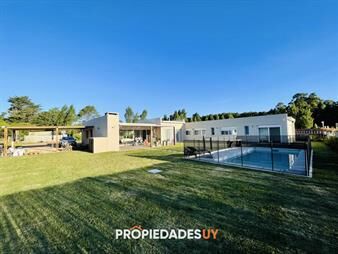 https://web5.gallito.com.uy/moderna-casa-de-4-dormitorios-piscina-y-inmuebles-26346657