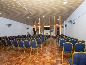 https://web5.gallito.com.uy/venta-salon-deposito-en-la-comercial-inversion-inmuebles-27484493