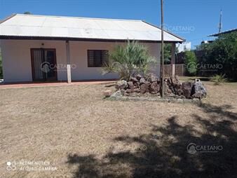 https://www.gallito.com.uy/venta-casa-2-dormitorios-las-grutas-punta-inmuebles-27112949