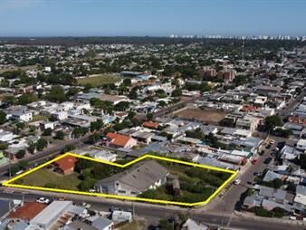 https://www.gallito.com.uy/vendo-gran-terreno-sobre-avenida-proximo-al-de-inmuebles-22538517