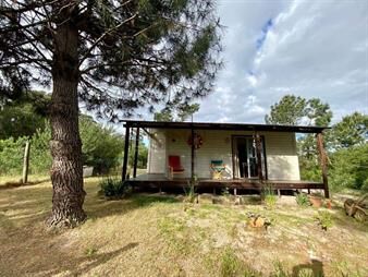 https://www.gallito.com.uy/venta-casa-2-dormitorios-1-cuadra-de-la-playa-gran-terren-inmuebles-27513956