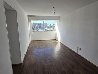 https://web5.gallito.com.uy/muy-lindo-4to-piso-luminoso-sobre-av-italia-vealo-inmuebles-27513957