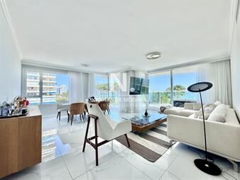 https://web5.gallito.com.uy/apartamento-de-tres-dormitorios-en-suites-en-en-inmuebles-27157393